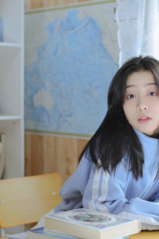 眼里余光都是你