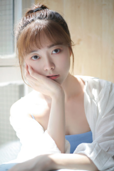 杨乐乐整容了吗
