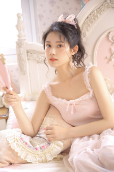 丝袜销售女职员hd